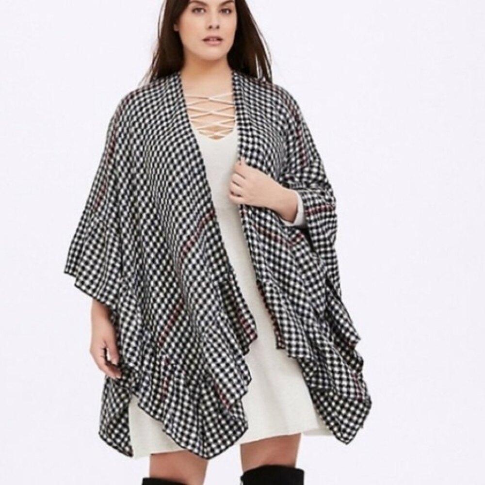 Torrid Gingham Ruana Black White Red One Size